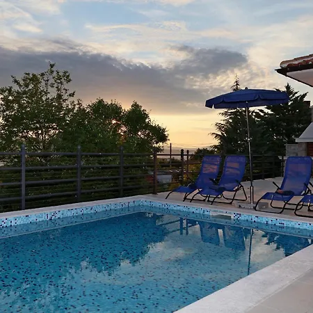 Lurda Villa