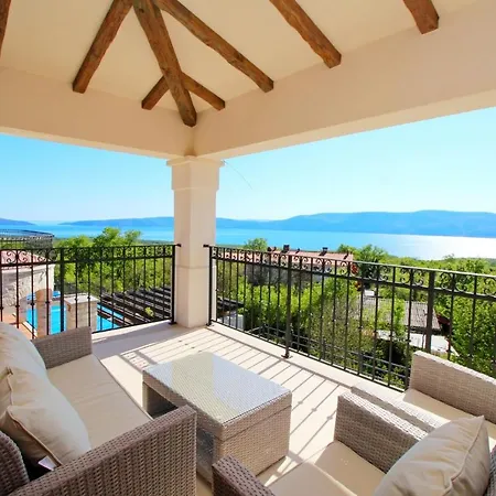 Lurda Villa Linardići